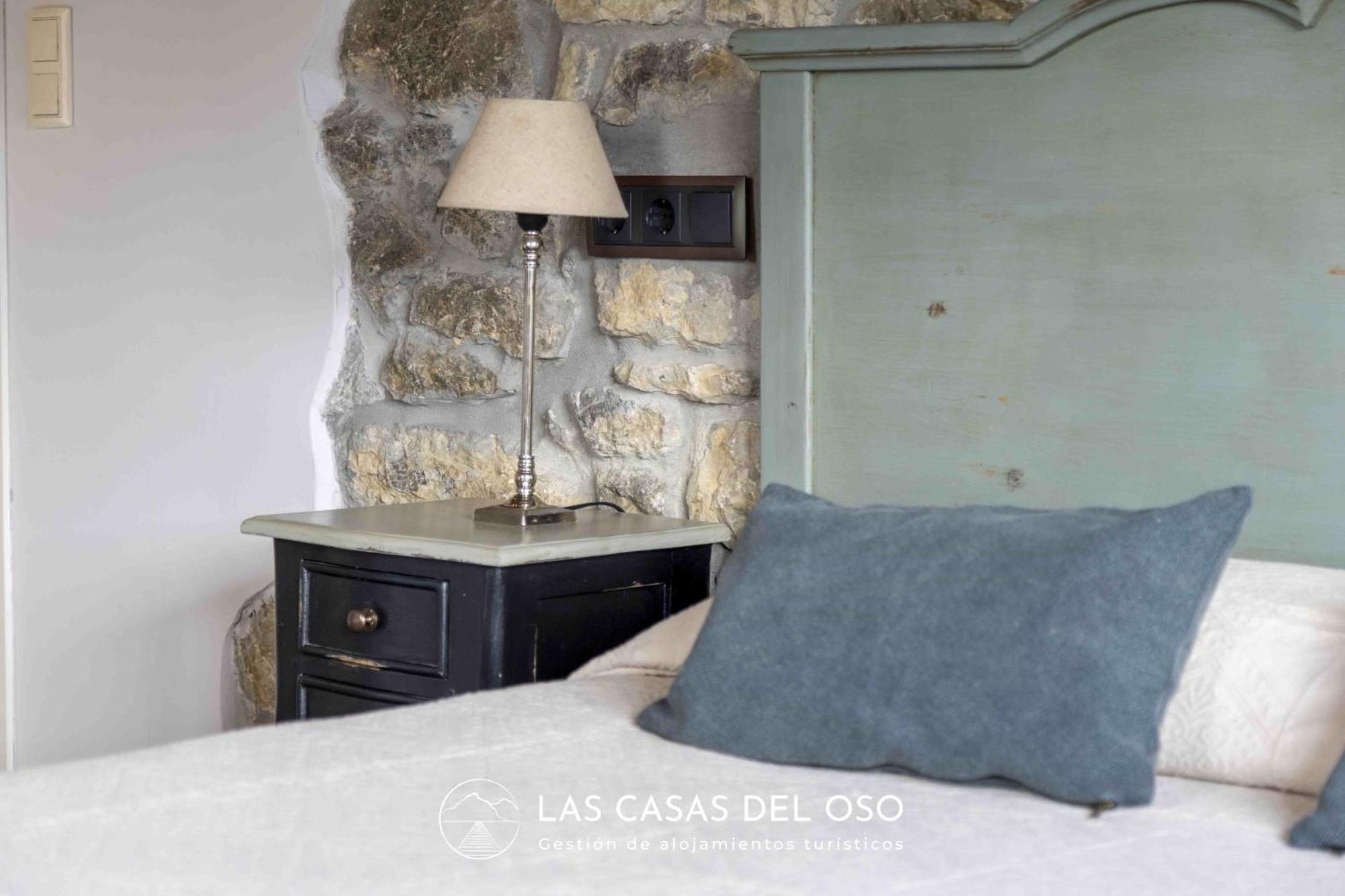 El Mirador De San Trocaya - Las Casas Del Oso Villamarcel Exterior foto
